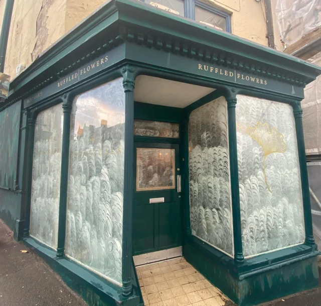 It’s lovely to help local business prepare for reopening to all those who support them with their custom 😁 Today we cleaned all the shop signage and windows for @ruffledflowers 🪴🌾 They are gearing up to open their doors to you all on Wednesday May 19th - be there or be square! #localbusiness #guisborough