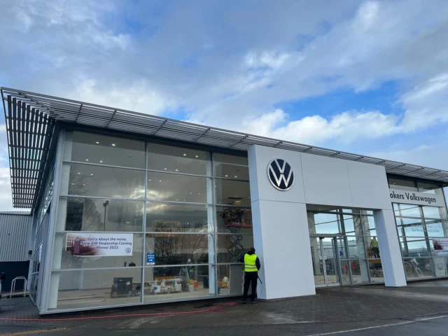 Storm Eunice has got nothing on us today! We’re working hard @lookersvolkswagen Teesside!

The site has the tunes banging 🎵 doing Friday right with the help of my mates 💪😁

#localbusiness #windowcleaning #nunthorpe #normanby #guisborough #grafting #windowcleaning  #elbowgrease #richmond #treatyoself #itsfriday #vw
