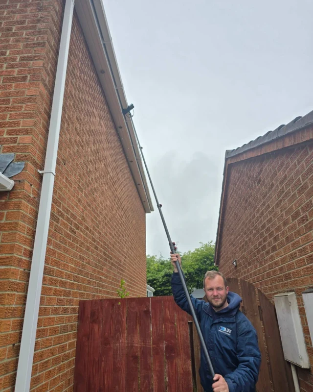 Beautiful weather for gutter and fascia cleaning ☔️✨️

#guttercleaning #guttercleaningservices #gutterclean #fasciacleaning #fasciascleaning #windowcleaner #windowcleaningweather